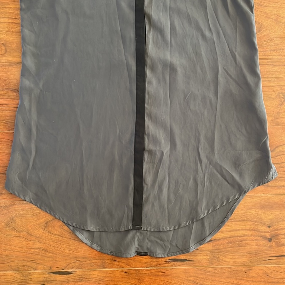 Rock & Republic Gray and Black Studded Button Down Sleeveless Blouse - Picture 3 of 9